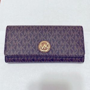 Michael Kors full size wallet brand new monogram canvas